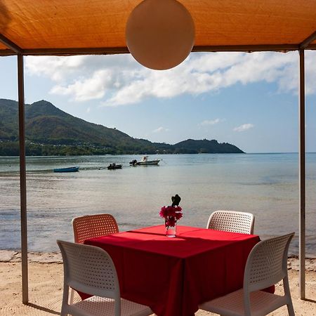 Sea View Lodge Baie Sainte Anne Bagian luar foto