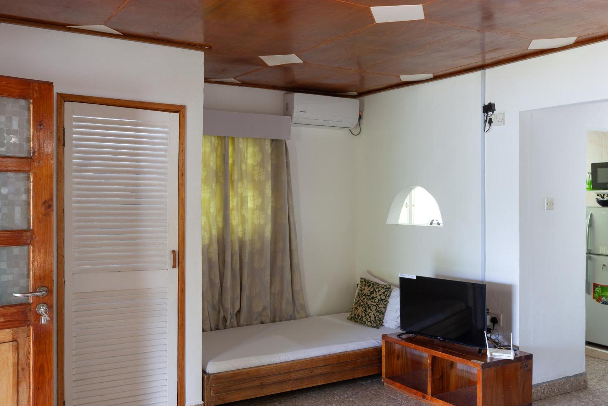 Sea View Lodge Baie Sainte Anne Bagian luar foto