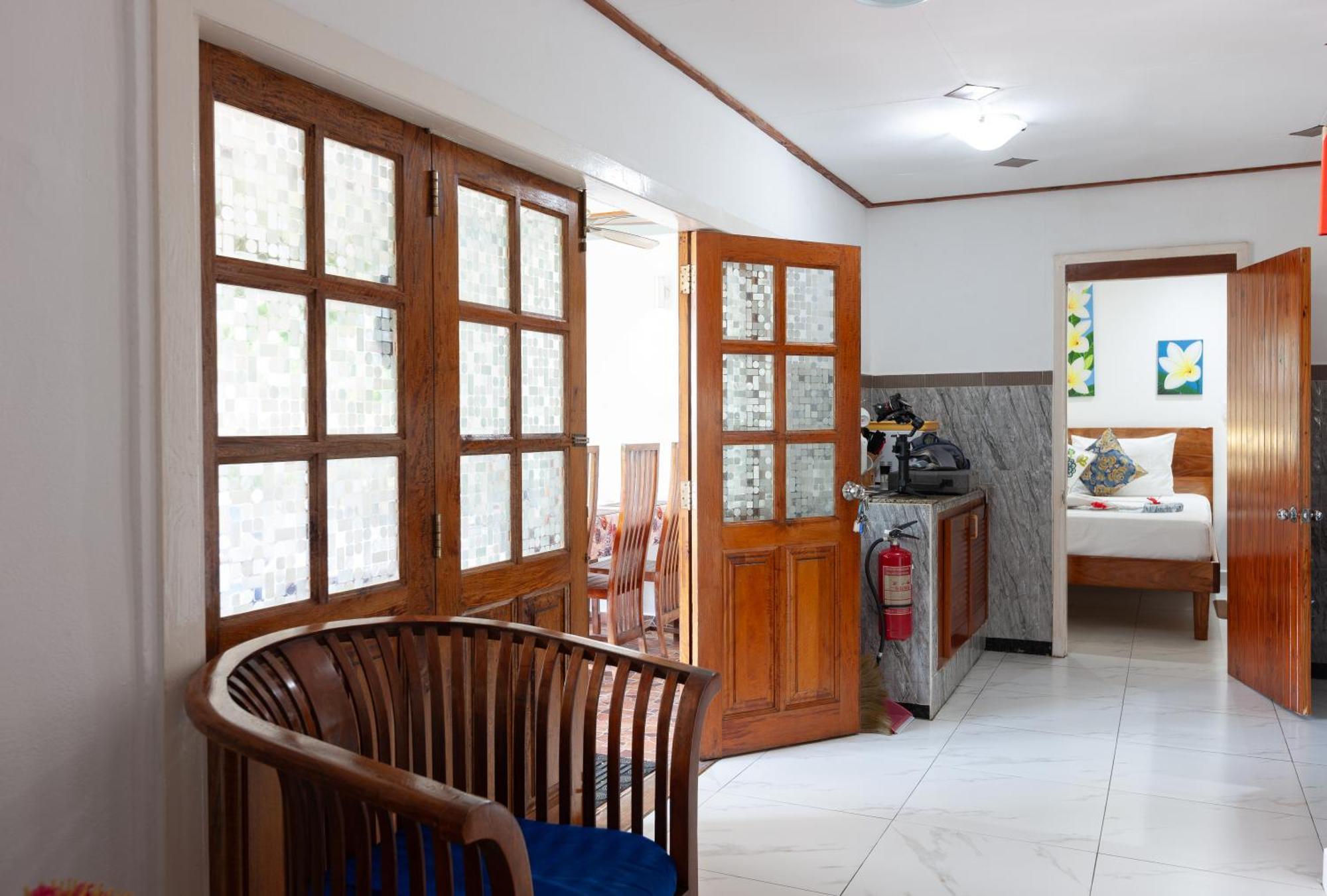 Sea View Lodge Baie Sainte Anne Bagian luar foto
