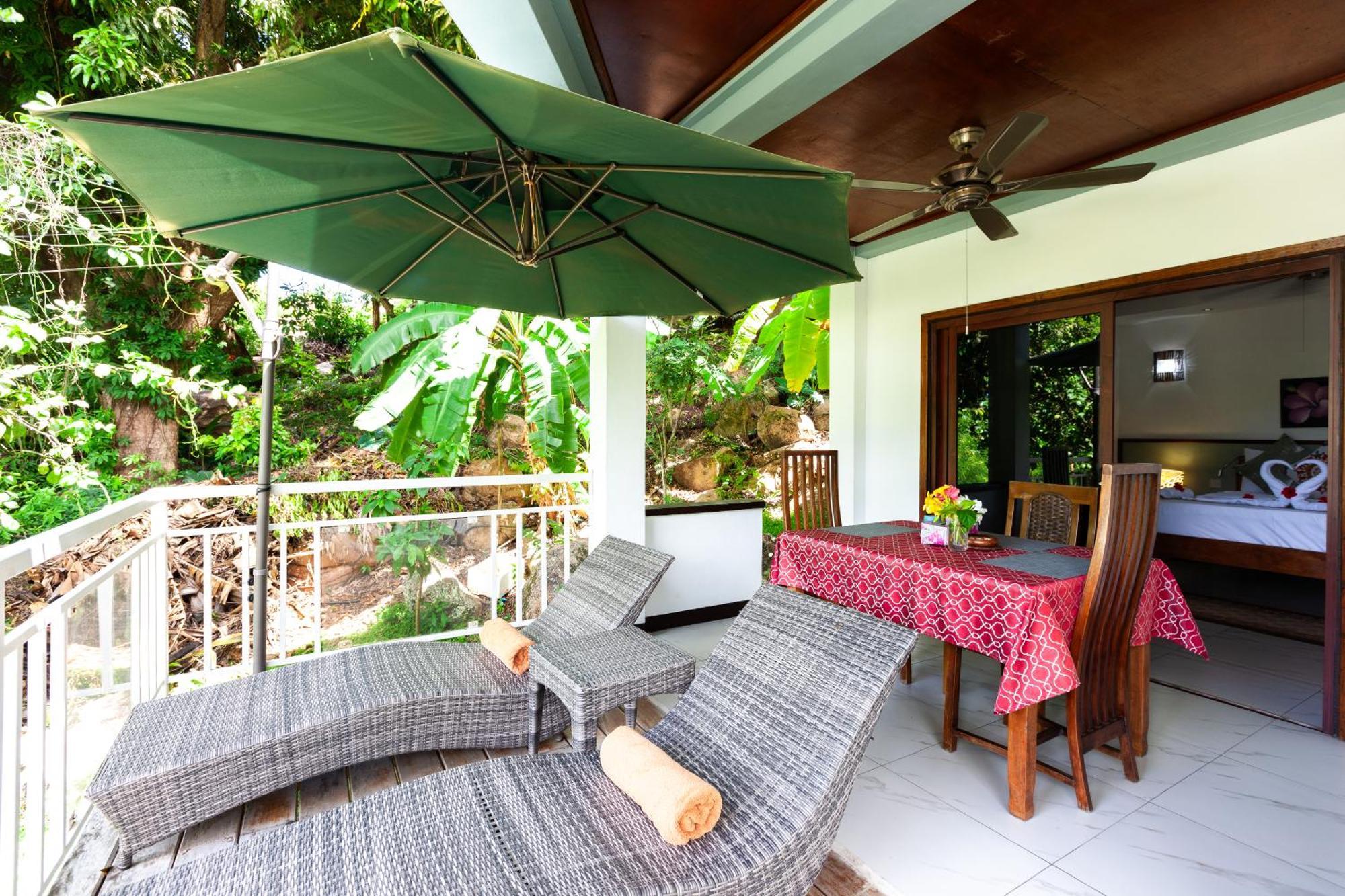 Sea View Lodge Baie Sainte Anne Bagian luar foto