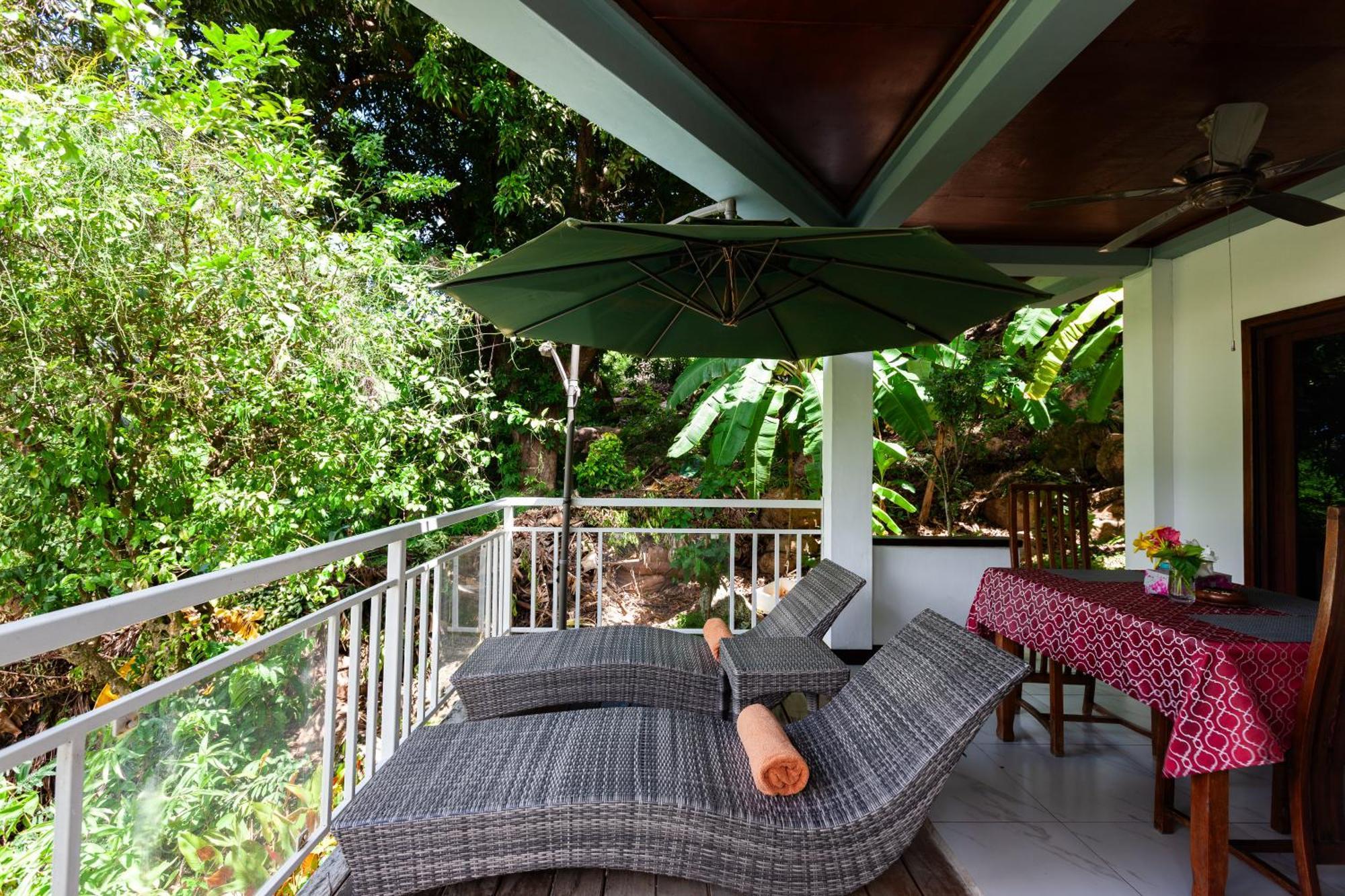 Sea View Lodge Baie Sainte Anne Bagian luar foto