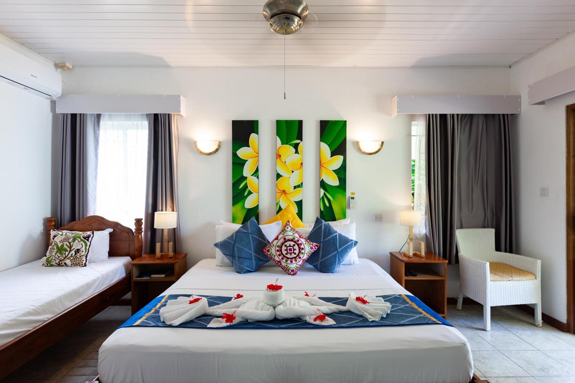 Sea View Lodge Baie Sainte Anne Bagian luar foto
